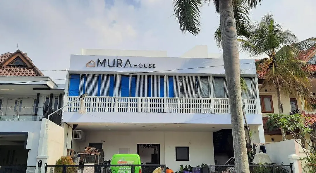 OYO 90470 Mura House Syariah-1