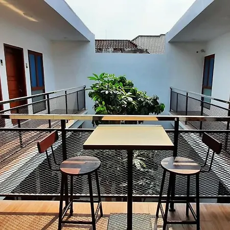 OYO 90470 Mura House Syariah-2
